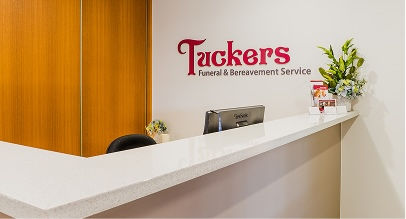 Tuckers reception