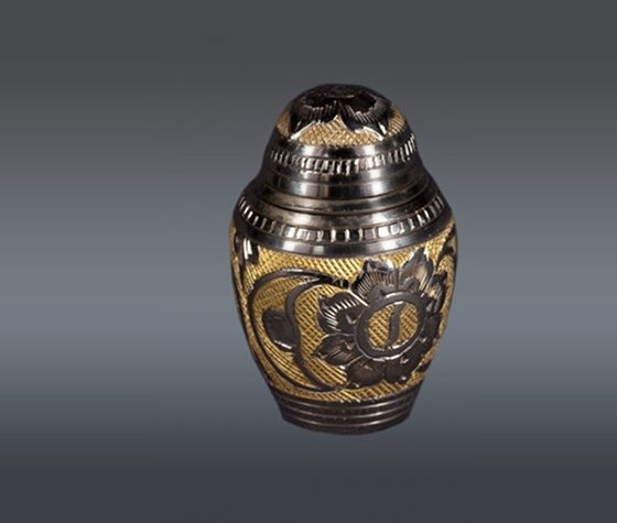Dynasty Gold and Silver Keepsake